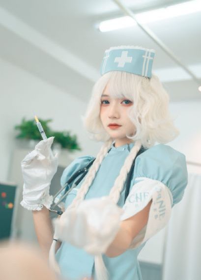 疯狂撞击白丝老师的小说_1080P高清在线